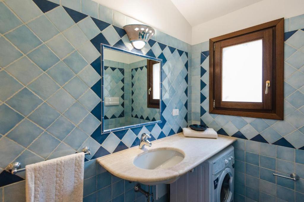 Villa Le Perle Di Golfo Aranci Exterior foto