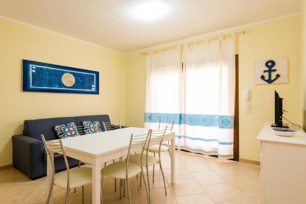 Villa Le Perle Di Golfo Aranci Exterior foto