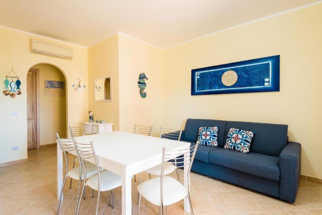 Villa Le Perle Di Golfo Aranci Exterior foto